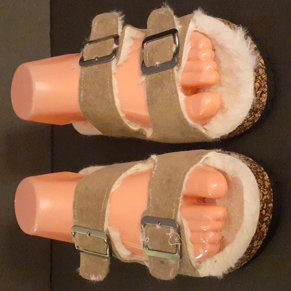 Cedarwood Threads women's sandals